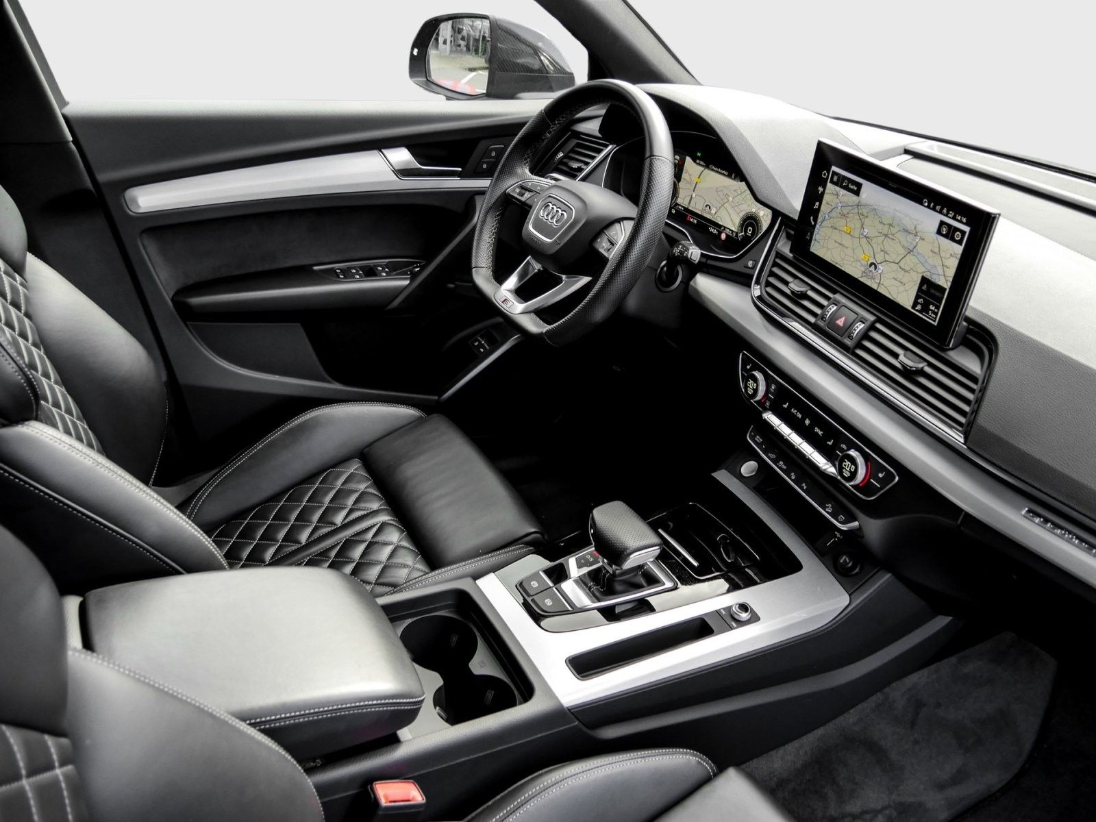 Audi Q5 S line 55 TFSI e Nav+ Matrix Pano Luft AHK Rk imagem 3