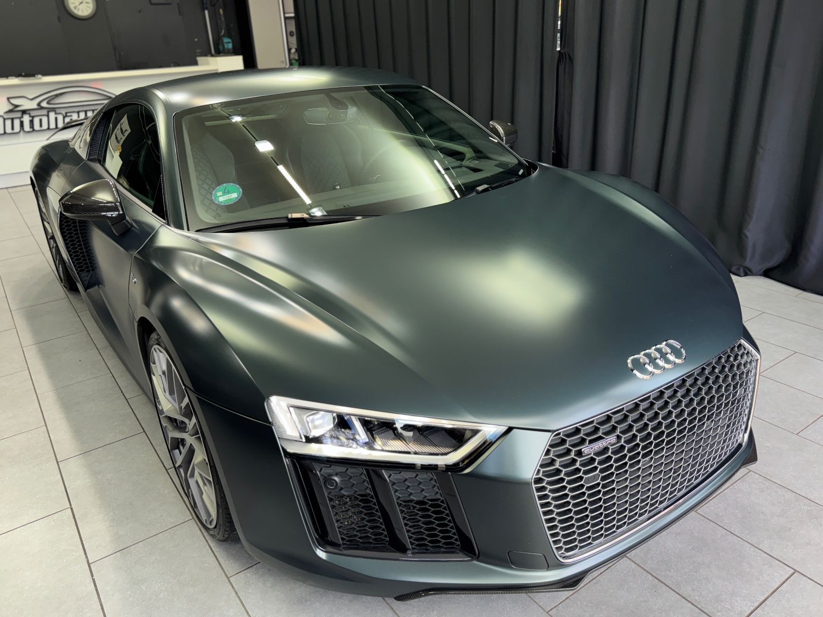 Fahrzeugabbildung Audi R8 Coupe 5.2 FSI V10 plus|CARBON|VOLL