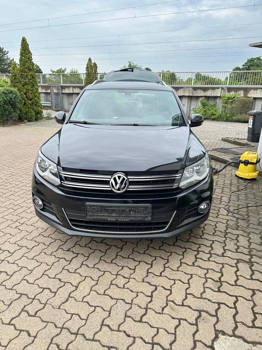 VW Tiguan 1.4 TSI BMT LOUNGE Sport &amp; Style LOUN...