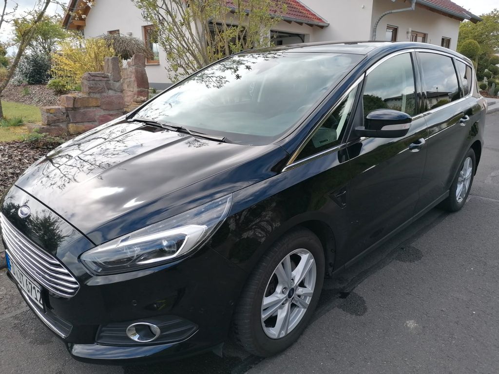 Image of Ford S-Max