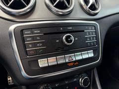 Fahrzeugabbildung Mercedes-Benz CLA200 ShootingBrake AMG-Line DCT Night LED Navi