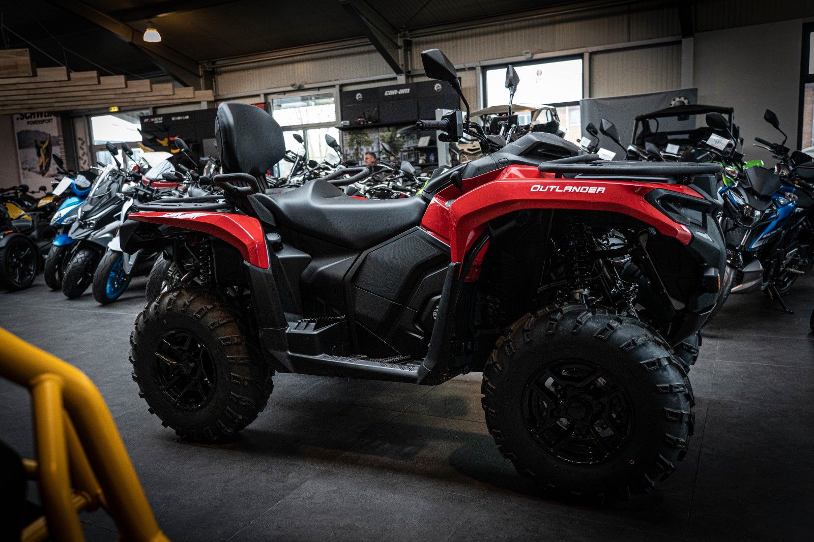 Fahrzeugabbildung Can Am Outlander 700 MAX DPS T3B