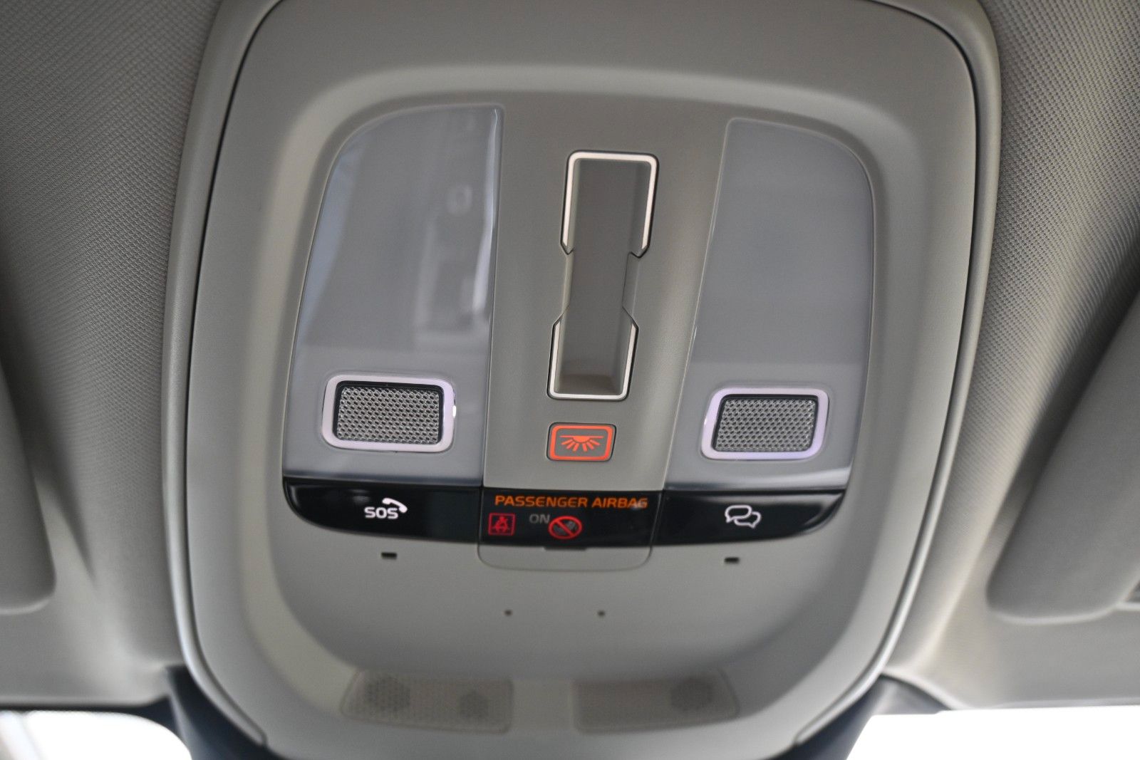 Fahrzeugabbildung Volvo V60 B4 DKG Plus Dark*HuD*PANO*360°*ACC