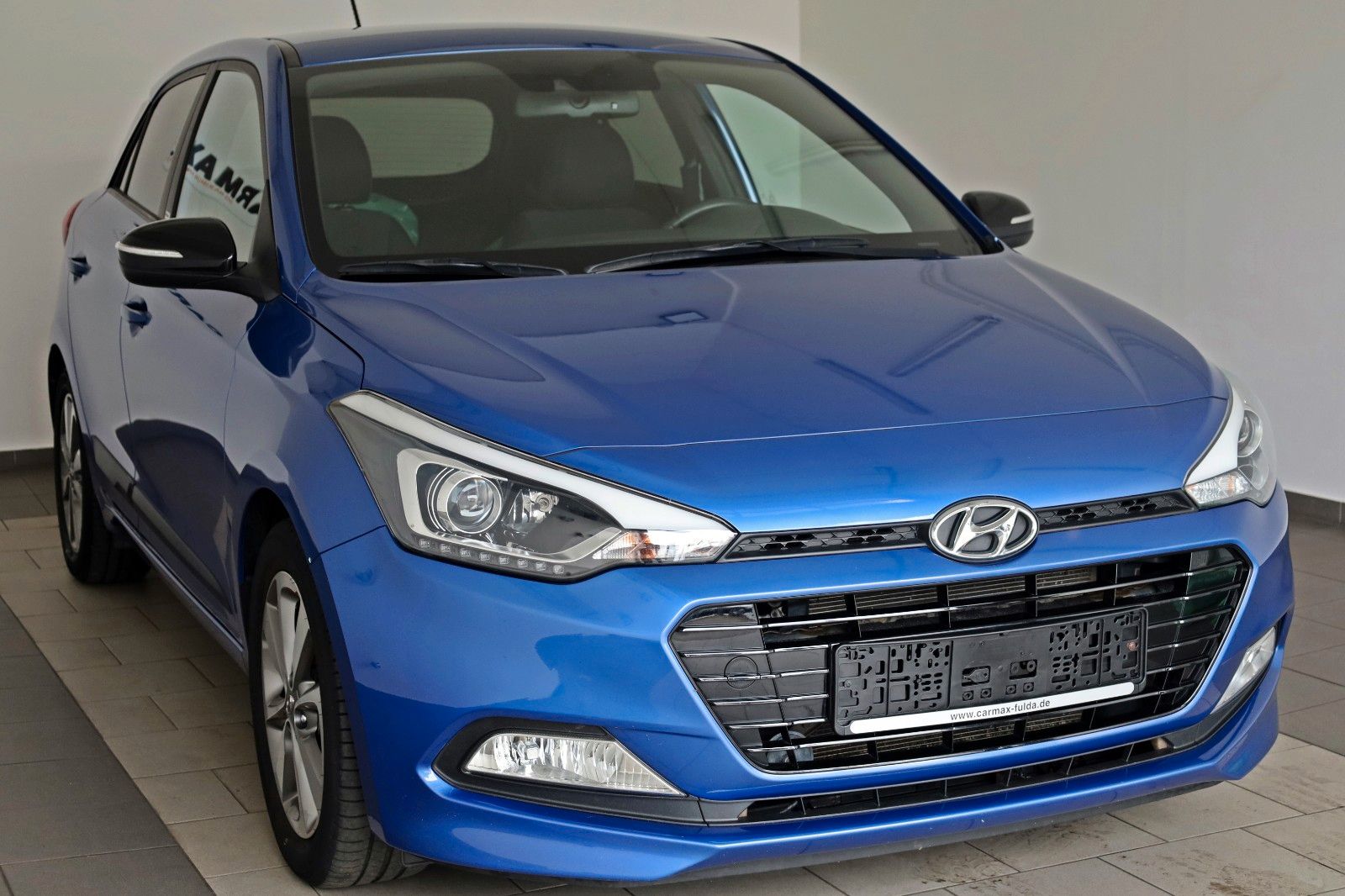 Fahrzeugabbildung Hyundai i20 Passion + Navi,SH,PDC,SR+WR