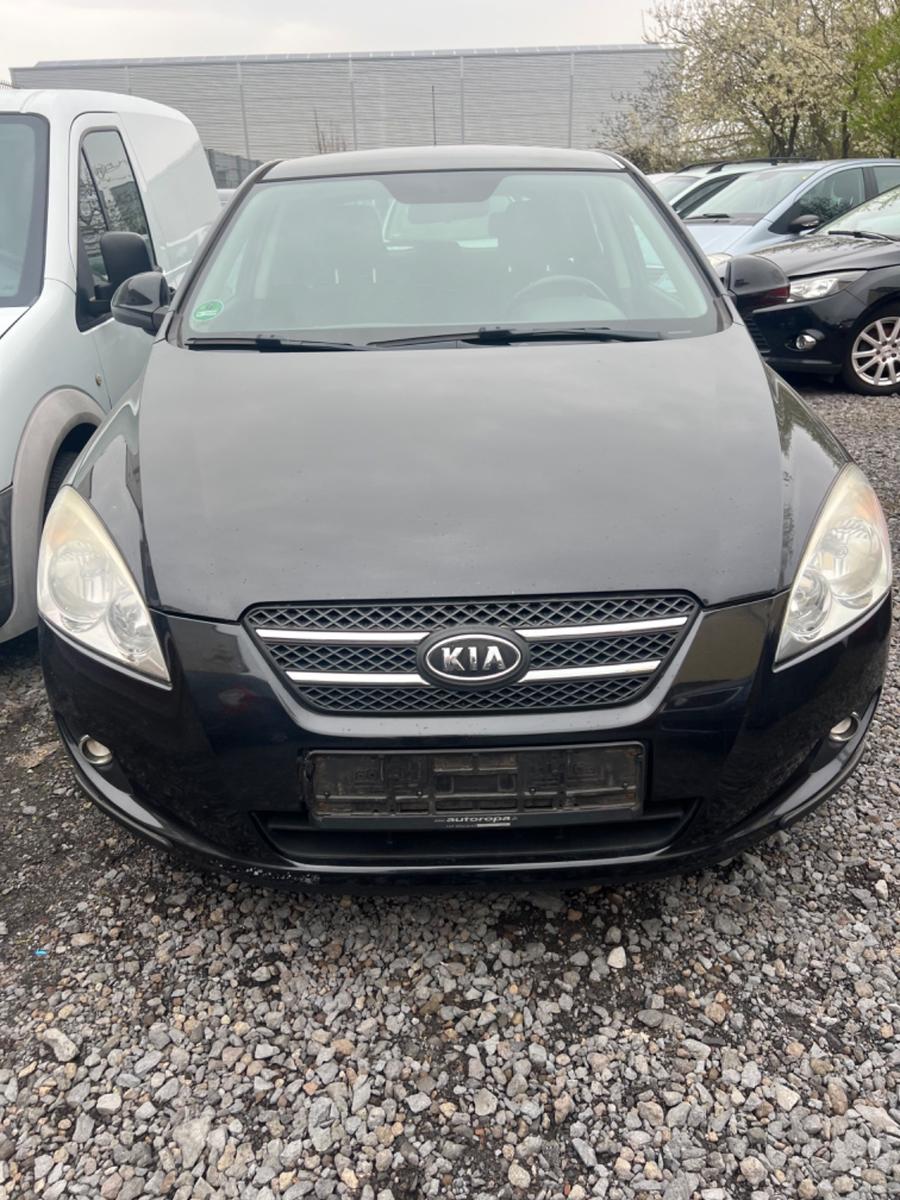 Kia ANDERE Ceed LX
