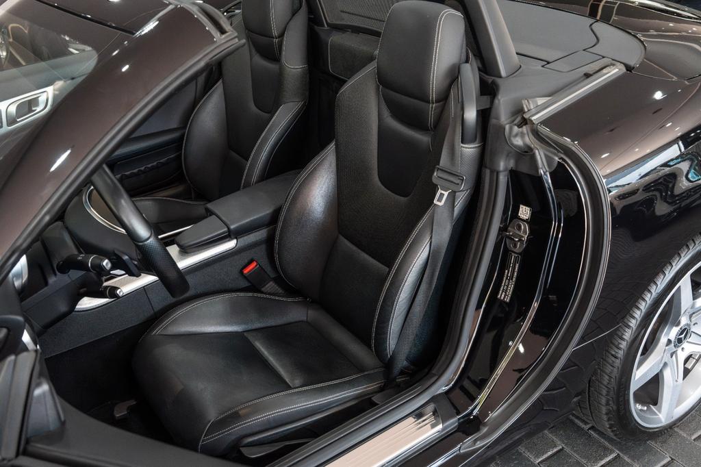 Mercedes-Benz SLC 300