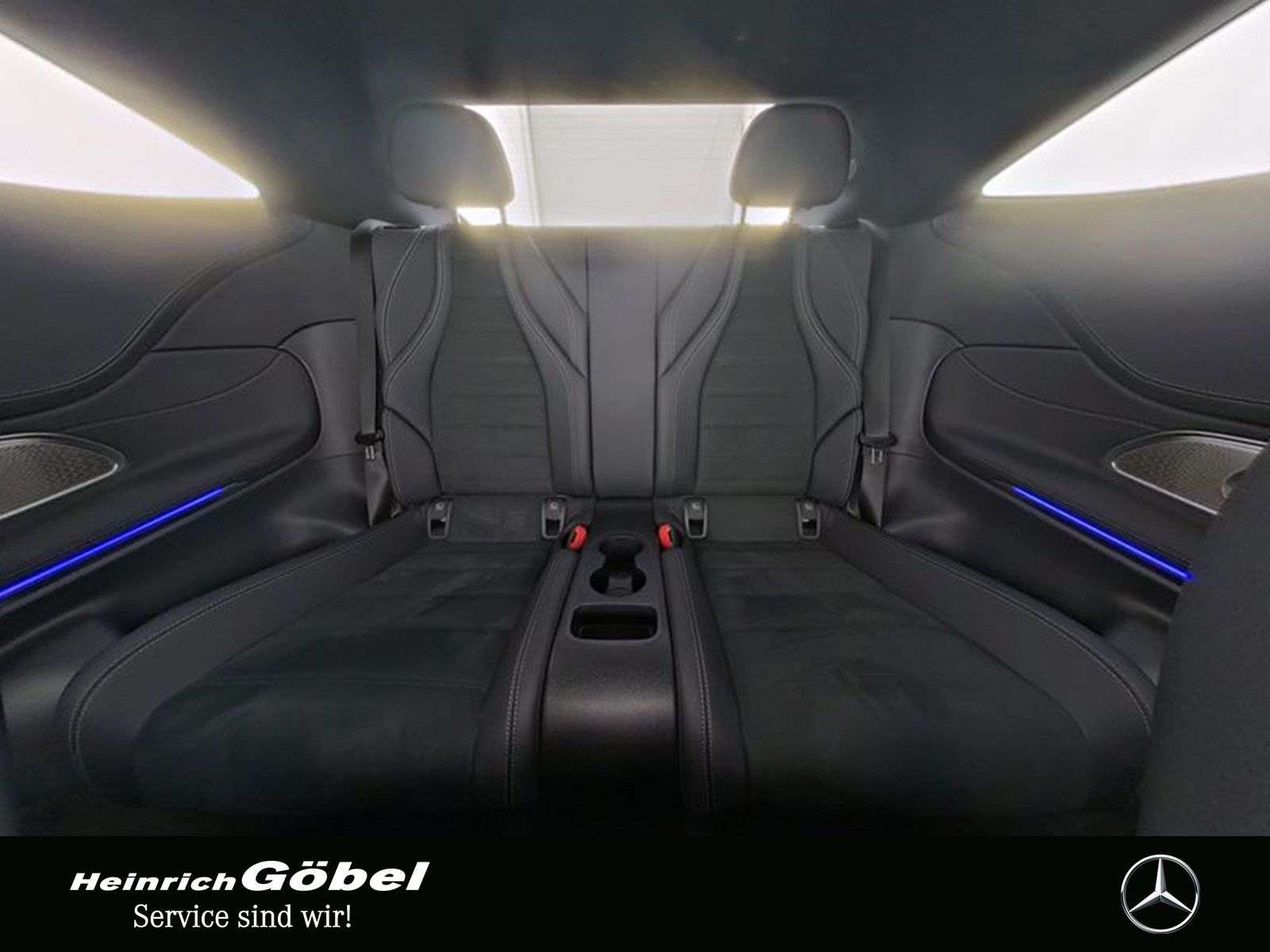 Fahrzeugabbildung Mercedes-Benz CLE 300 4M AMG LINE PREMIUM+PANORAMA+NIGHT+360°