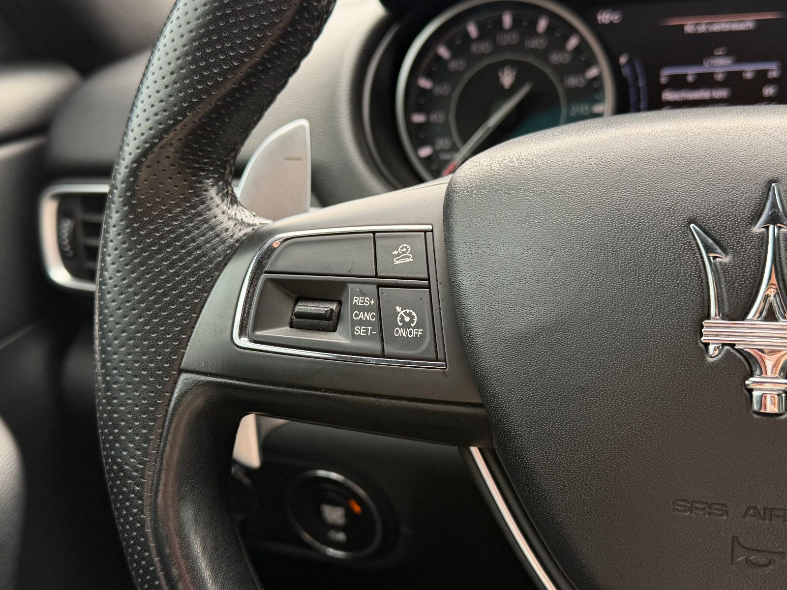 Fahrzeugabbildung Maserati Levante Diesel/GRANSPORT/LED/360°/MEMORY
