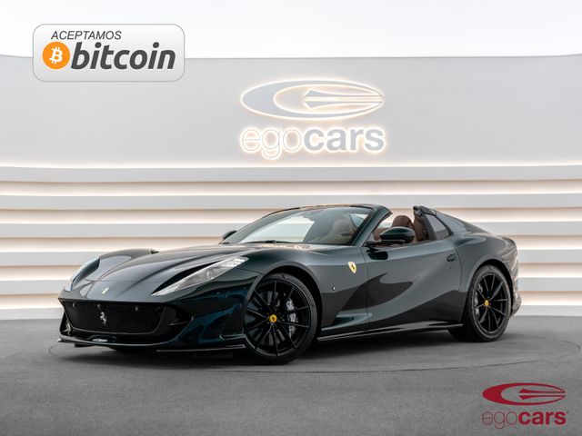 FERRARI 812