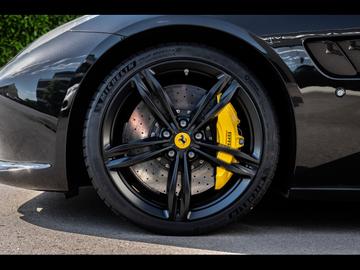صورة 8 لـ 2018 Ferrari GTC4LUSSO