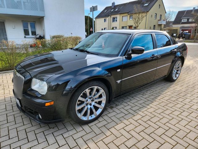 Chrysler CHRYSLER 300C 6.1 L SRT8 LIMOUSINE SCHWARZ...