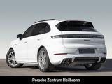 Porsche Cayenne E-Hybrid Black Edition HA-Lenkung BOSE - Porsche Cayenne mit Hybrid-Antrieb: Geländewagen