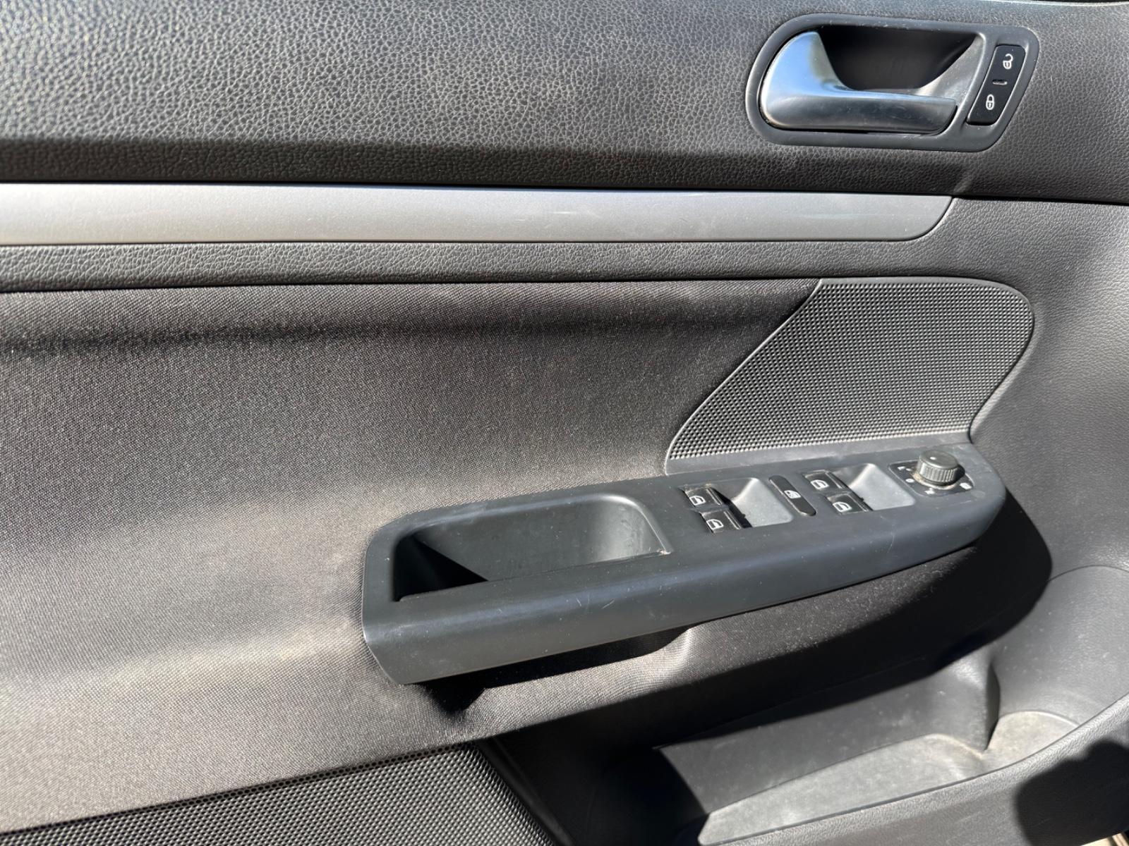 Volkswagen Golf 2013 — photo 12