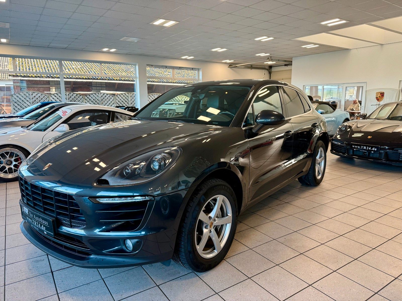 Fahrzeugabbildung Porsche Macan S Panorama, BOSE, DAB, Sportabgasanlage