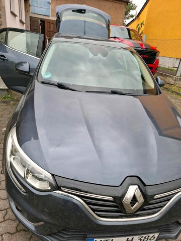 Renault Megane TCe Energy  wenig Kilometer