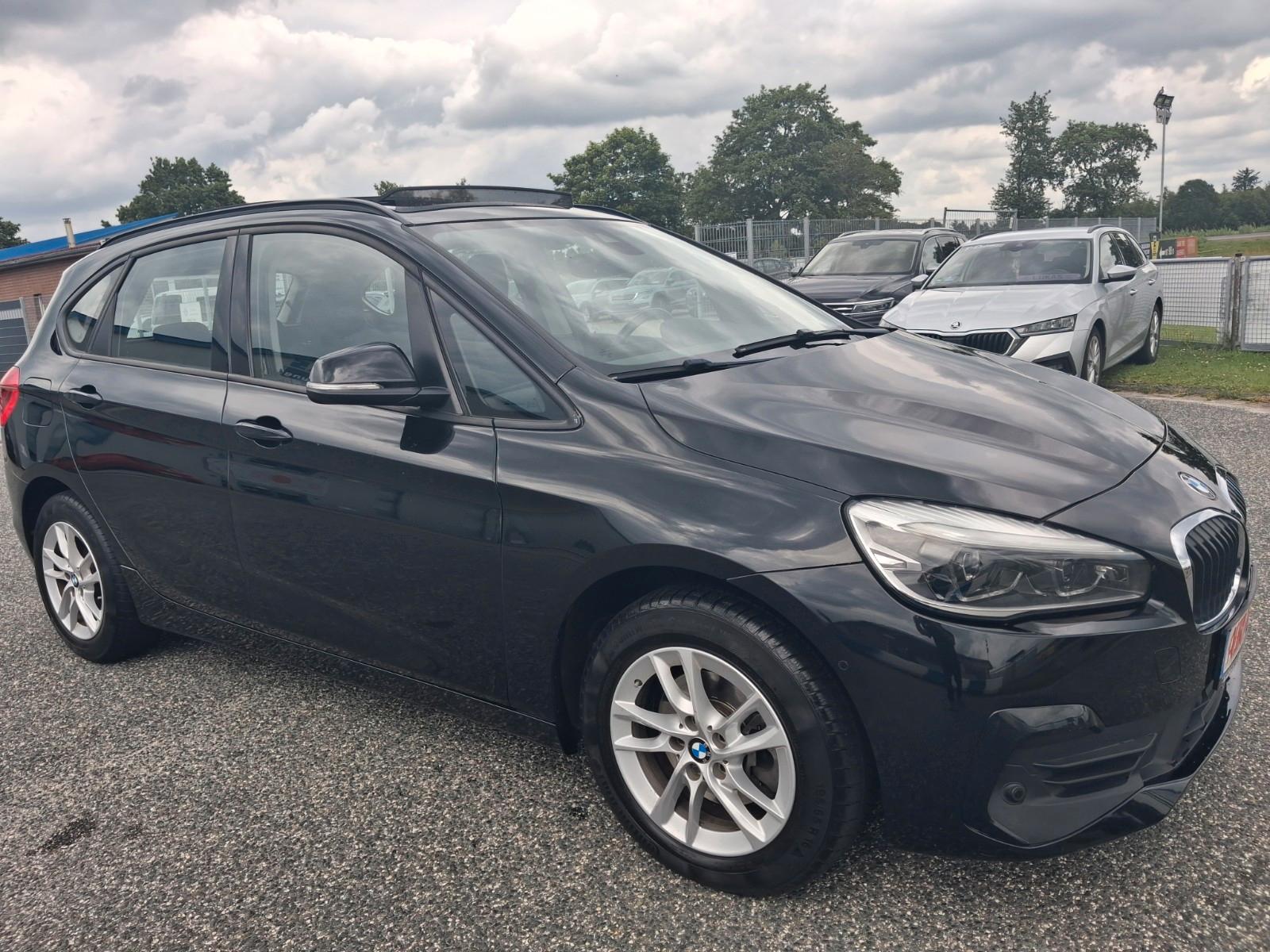 BMW 218 2 Active Tourer 218 i Advantage*Pano*AHK*