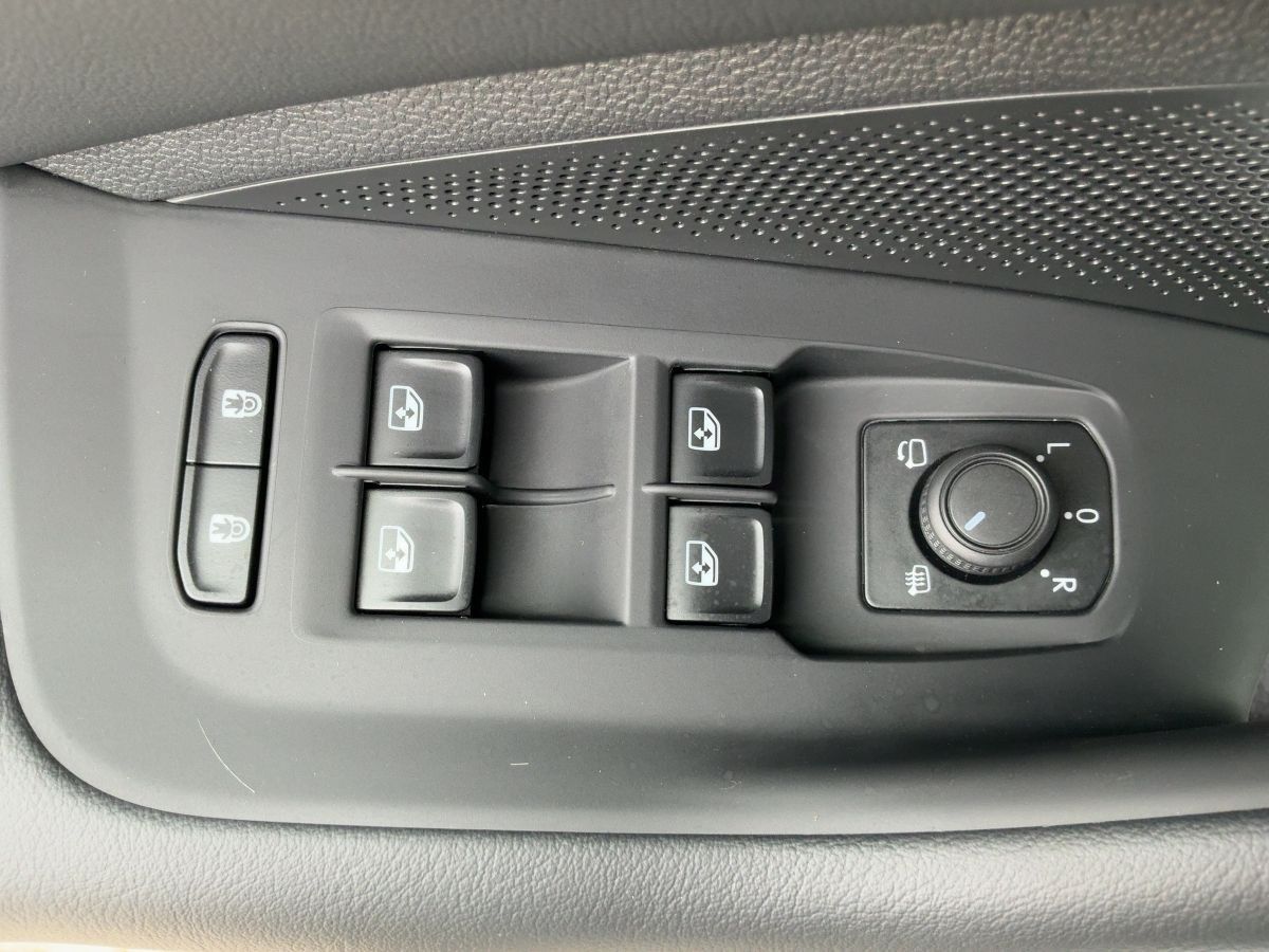 Volkswagen Passat Variant - Bild 17