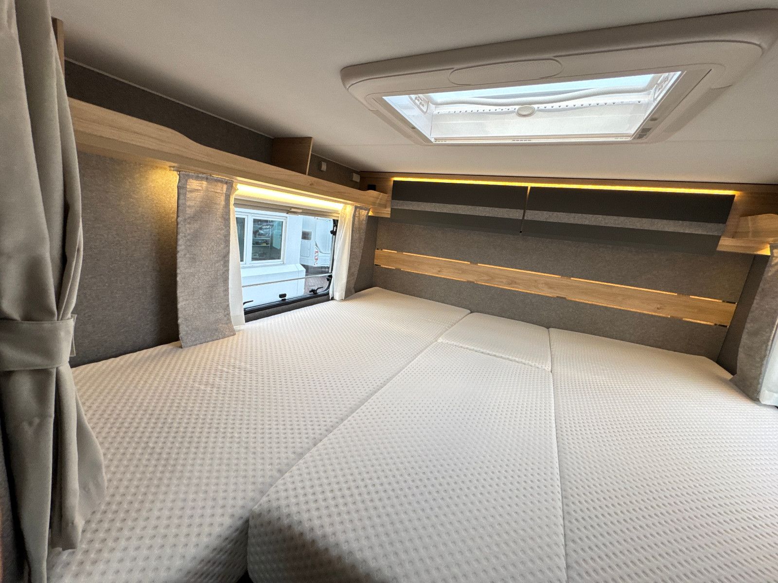 Fahrzeugabbildung Dethleffs Just Go T 7055 EB AUTOMATIK HUBBET CLESANA WC 1H