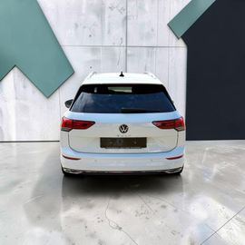 Volkswagen Golf - 6