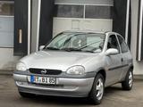 Opel Corsa 1.2 16V Edition 2000 2-Hand Scheckheft - Opel Corsa aus 1999: 16v