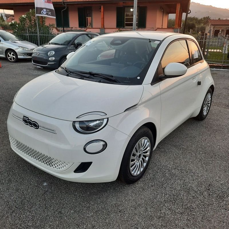 Fiat FIAT 500 Action Berlina 190 24 KWH imagem 3