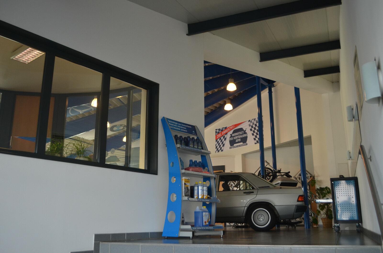 showroom-image-bottom