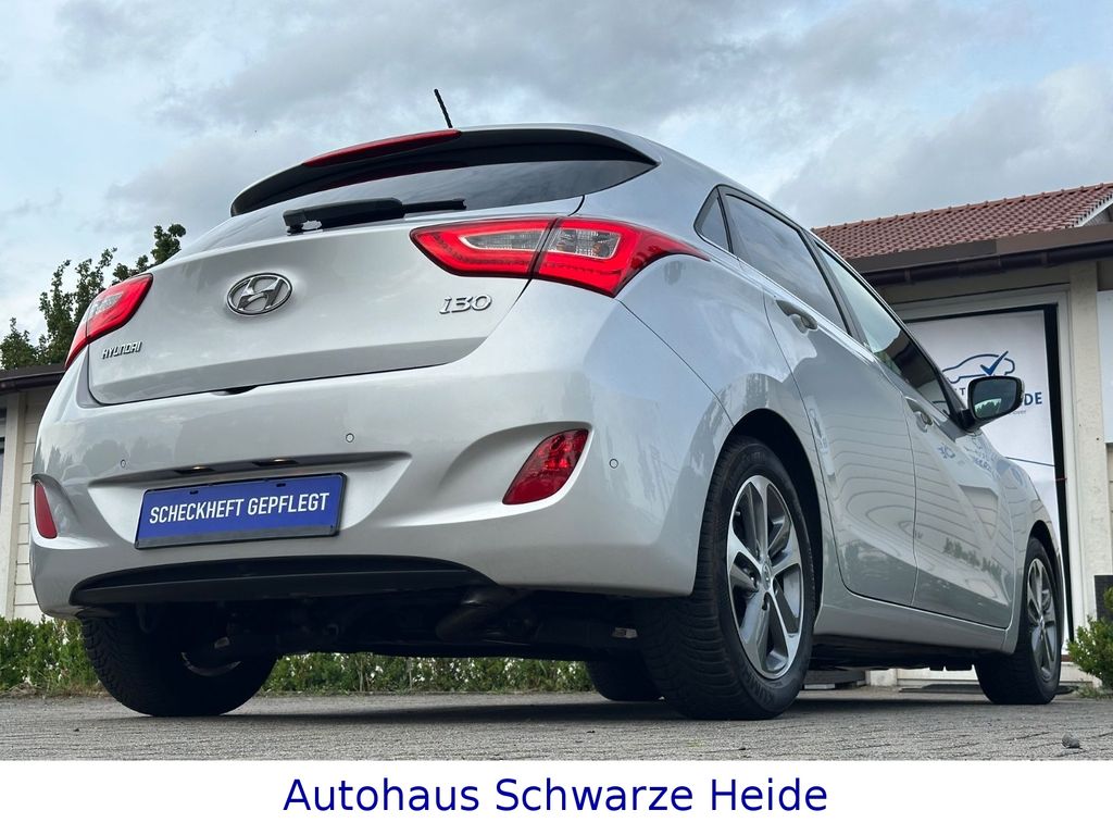 HYUNDAI i30 – Vorschaubild 11