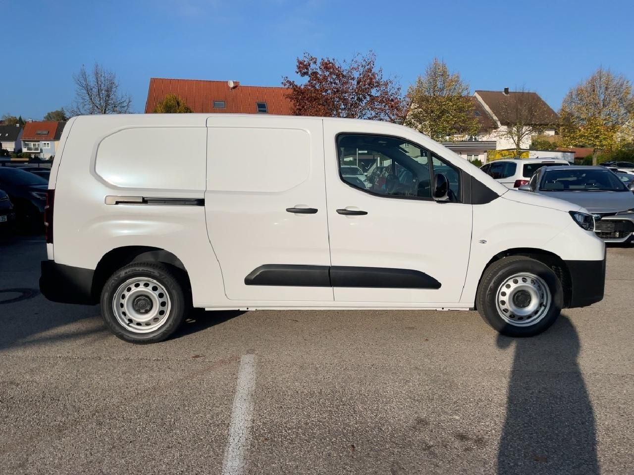 Fahrzeugabbildung Toyota Proace City 1.5D 102PS L2 Meister + Navi + Hecks