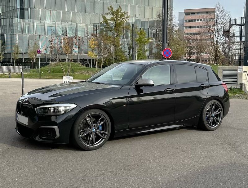 Image of BMW M140i