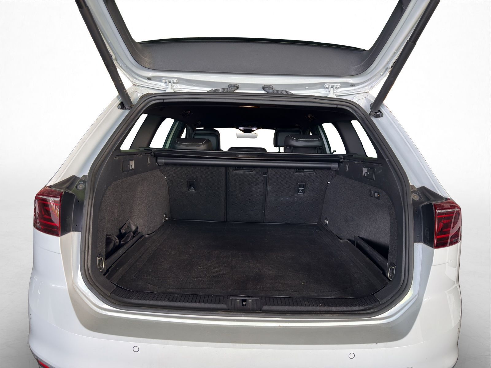 Volkswagen Passat Variant - Bild 10