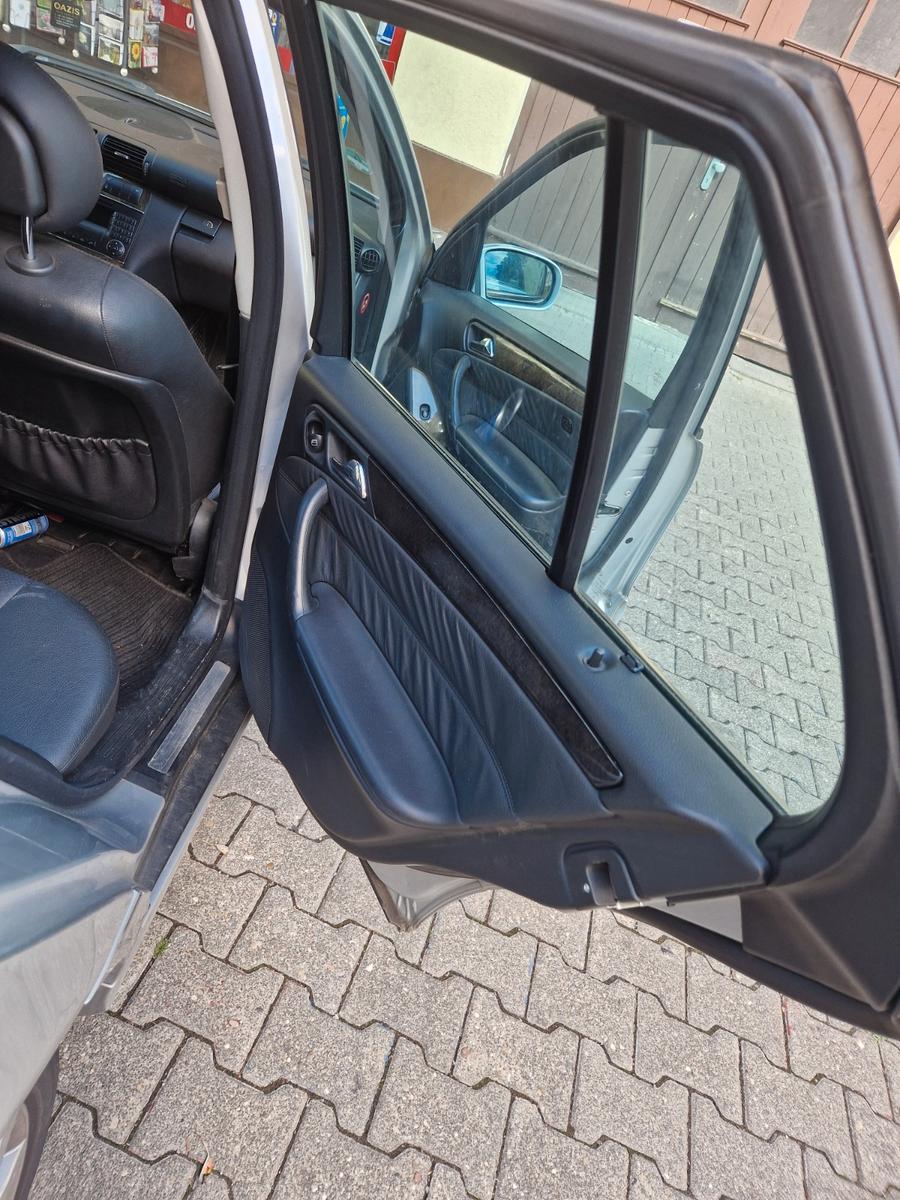 Mercedes-Benz C220 2005 — photo 10