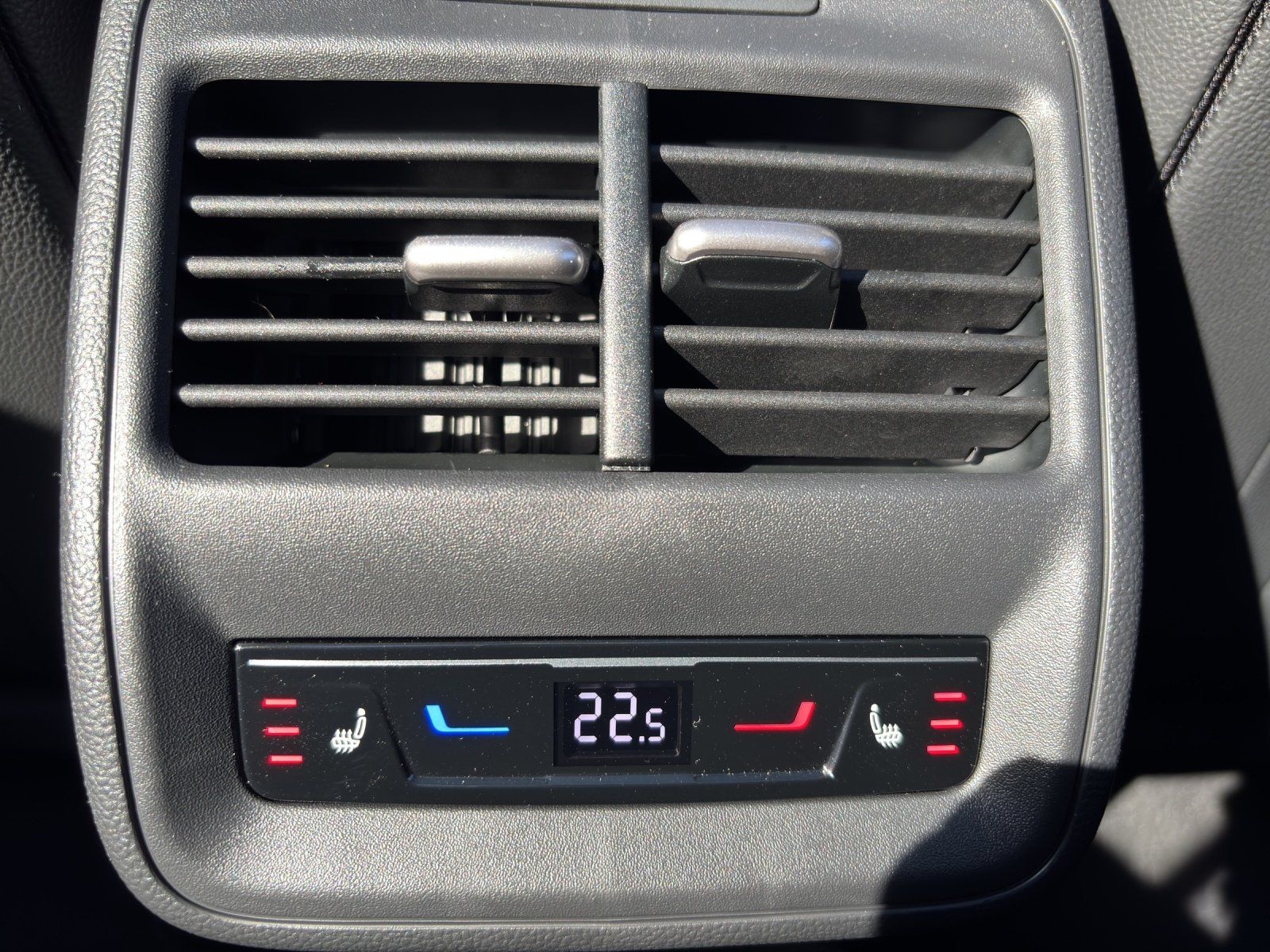 Fahrzeugabbildung SKODA Superb Combi L&K 1,5 TSI iV 150 kW DSG
