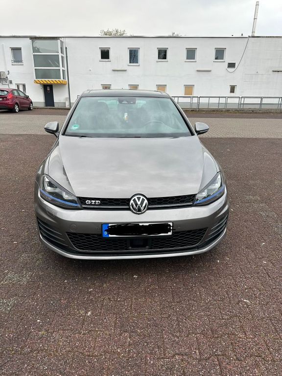 Image of Volkswagen Golf