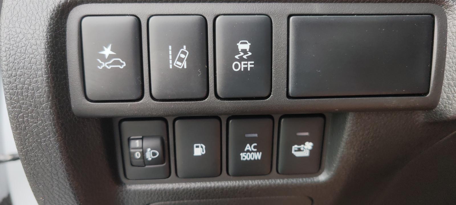 Mitsubishi Eclipse Cross Plus Select Hybrid 4WD