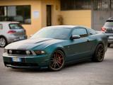 Ford Mustang GT 4.6 V8 U.S.A. - Ford Mustang aus 2010: Coupe
