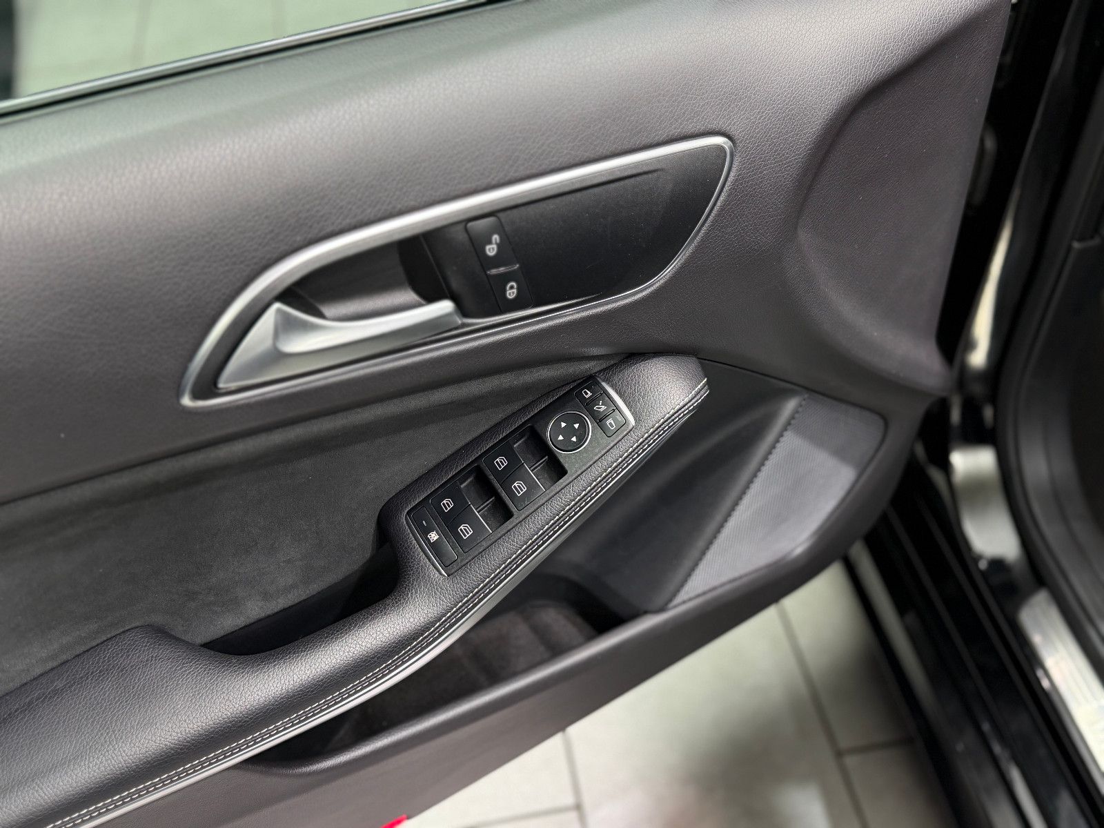 Fahrzeugabbildung Mercedes-Benz A 200 CDI|AMG-LINE|7G AUTOMATIK|NAVI|KAMERA