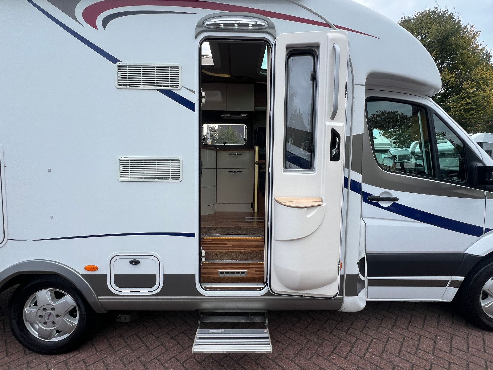 Fahrzeugabbildung Frankia T 6400 BD CompactClass MB Sprinter 316 CDI MAXI