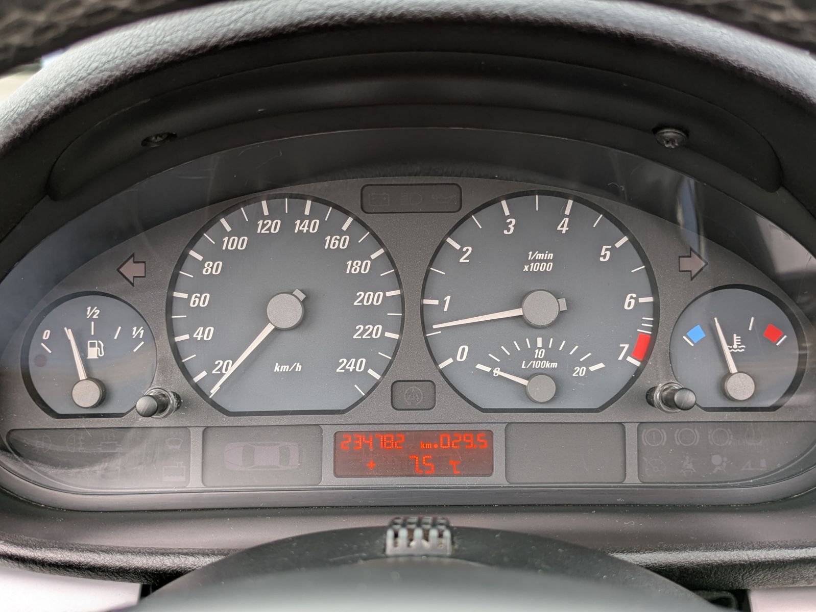 Fahrzeugabbildung BMW 325 Ci MEMORY*TEMP*PDC*LEDER*XENON*KLIMA*18"