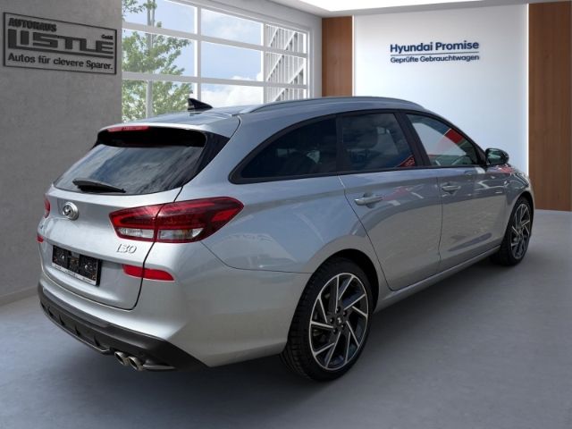 Fahrzeugabbildung Hyundai i30 Kombi 1.5 T-GDI N-LINE +NAVI+KLIMA+PDC+SHZ+U
