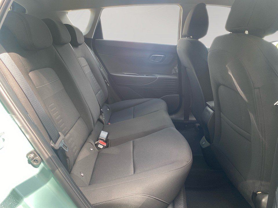 Fahrzeugabbildung Hyundai BAYON 1.0T 100PS DCT Trend Bose