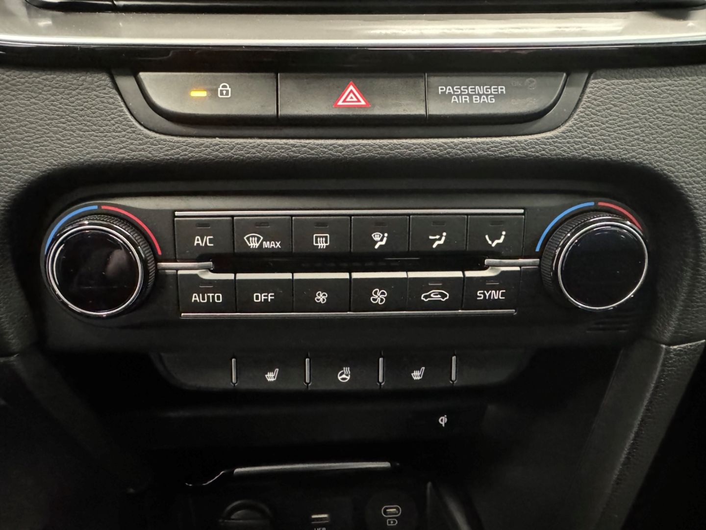 Fahrzeugabbildung Kia XCeed Vision 1.5 T-GDI Navi  LED Automatik