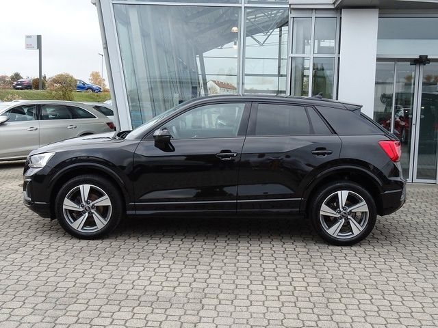 Q2 30 TFSI advanced - LED / Navi