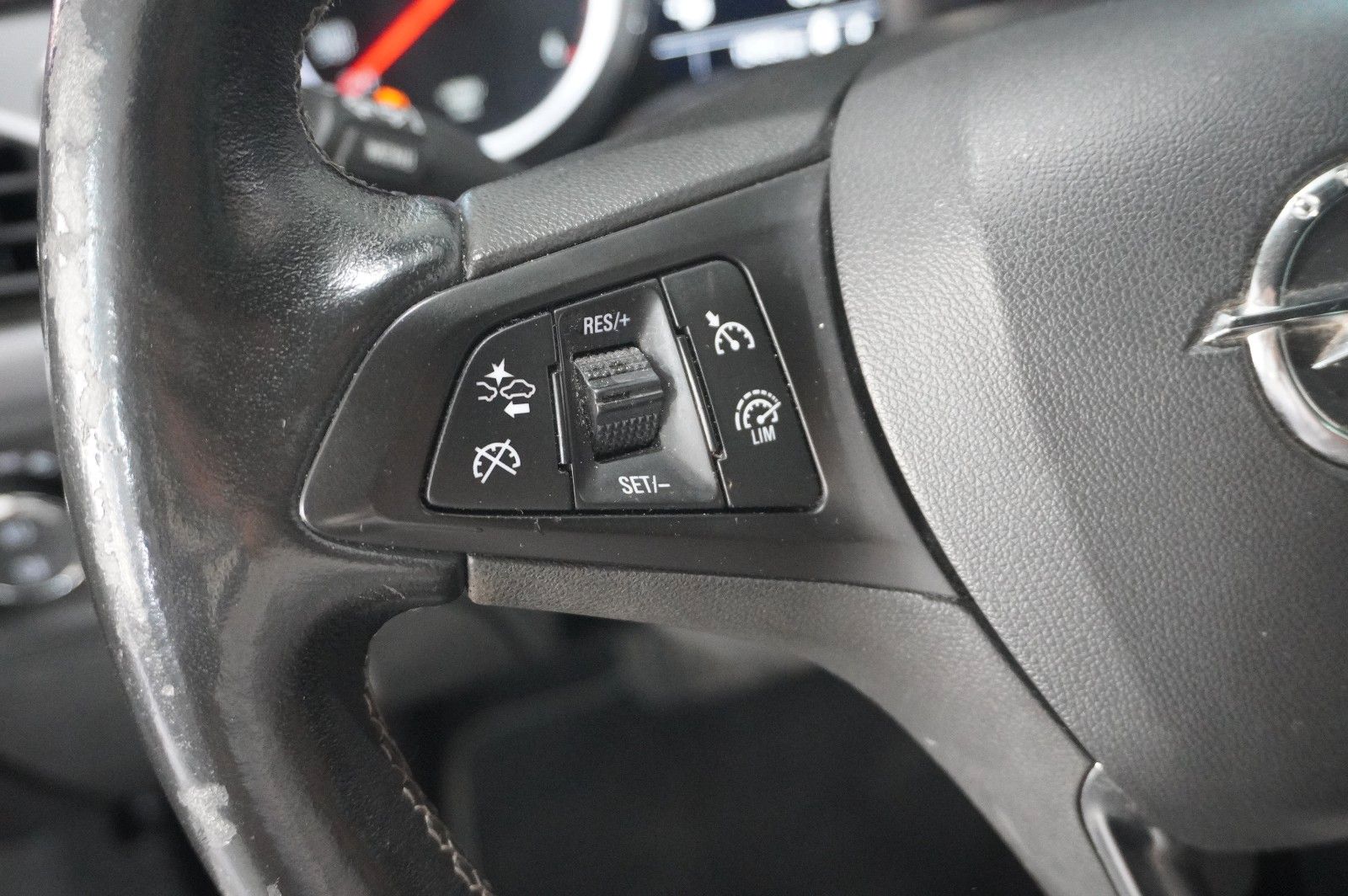 Fahrzeugabbildung Opel Astra K ST 1.6D 120 JAHRE NAVI/LED/KAMERA/SPORT