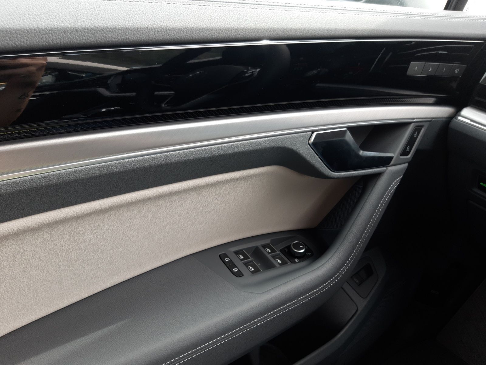 Touareg Elegance V6 TDI 4MOTION 210 kW AZV, Stan
