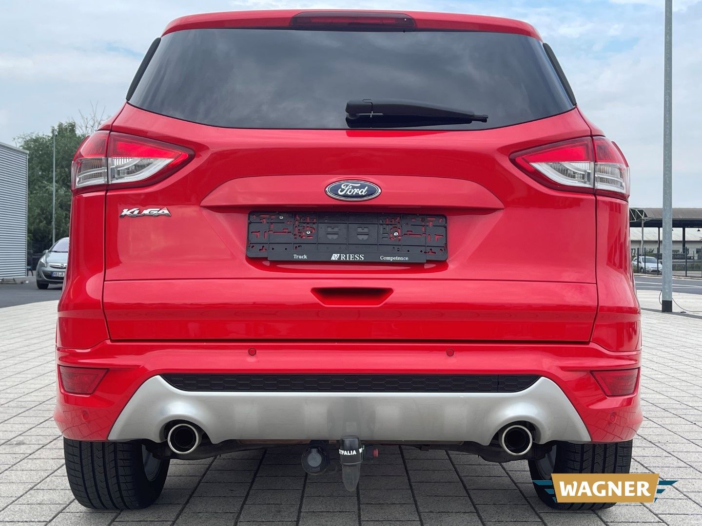 Fahrzeugabbildung Ford Kuga Individual Klimaautomatik Automatik