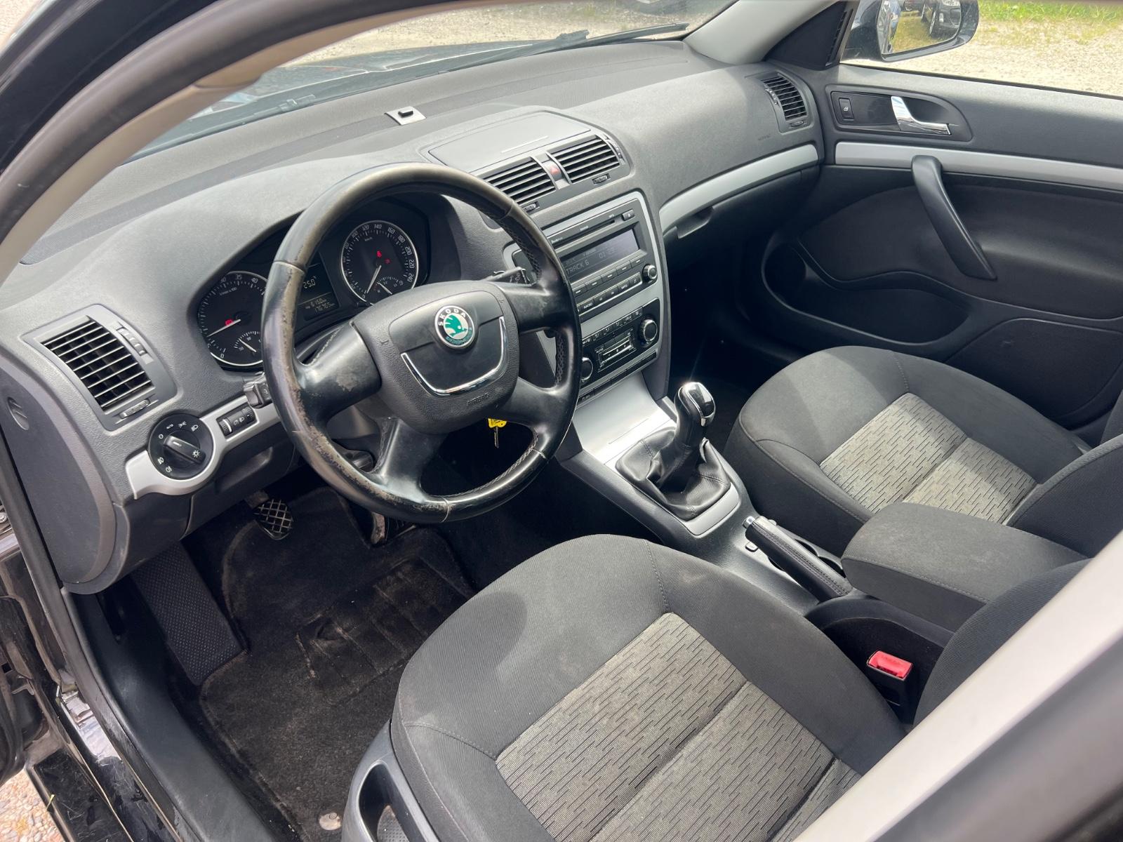 Skoda Octavia 2012 — photo 14
