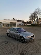 BMW E46 330i Schiebedach, Automatik - BMW 330 aus 2003: 330i