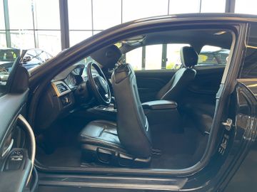 BMW 420 d Coupe Aut. *BI-XENON*NAVI*PDC*LEDER*SHZ*