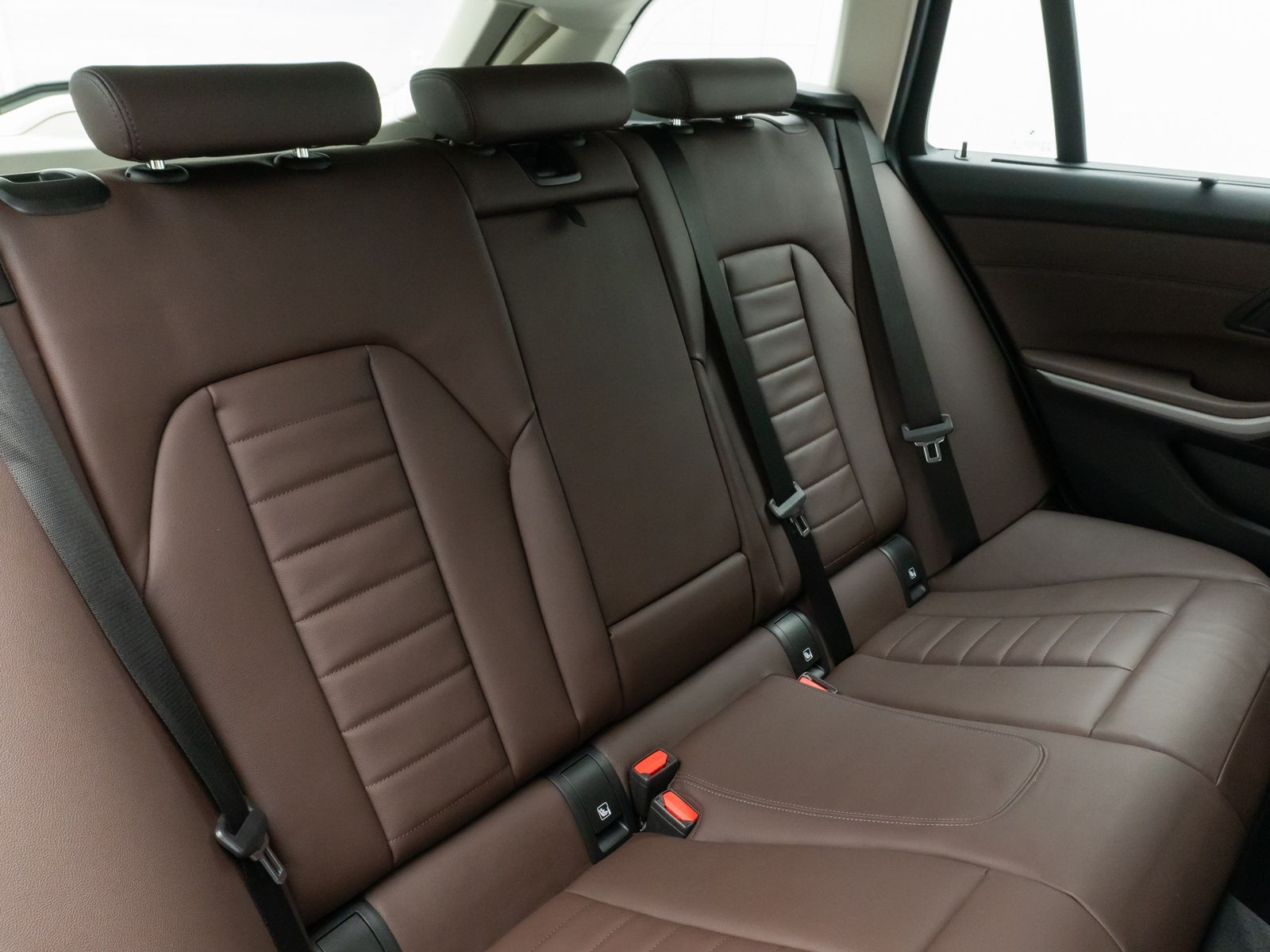 Fahrzeugabbildung BMW 320d xD Kamera HUD DAB Komfort Sport Individual