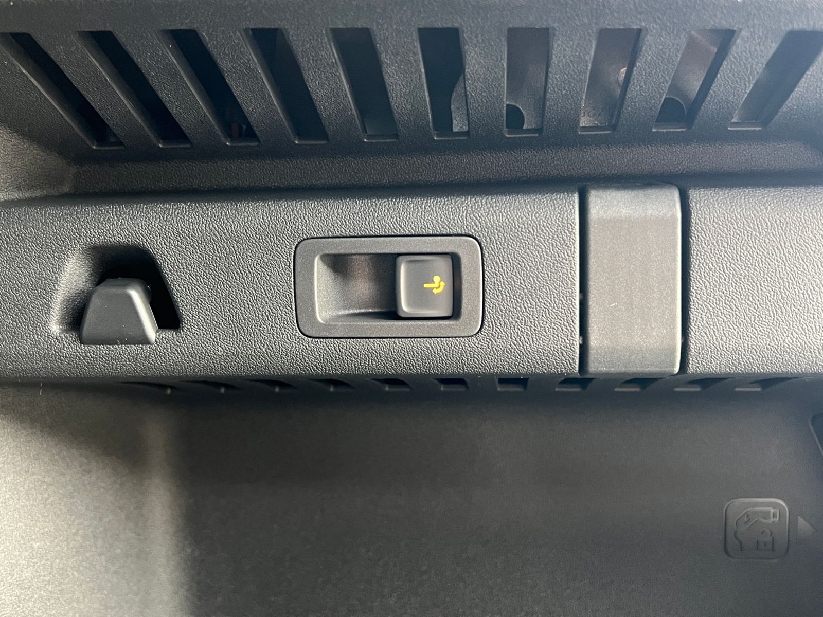 Fahrzeugabbildung SKODA Elroq 85 Sportline *AHK, Matrix-LED, LM'-21"*